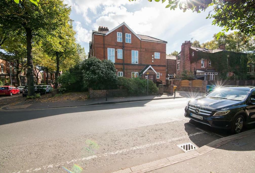 Burton House Boutique Flat Apartment Manchester Exterior photo